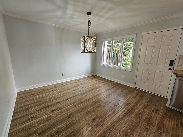 634 Cobblestone Dr — Photo 3
