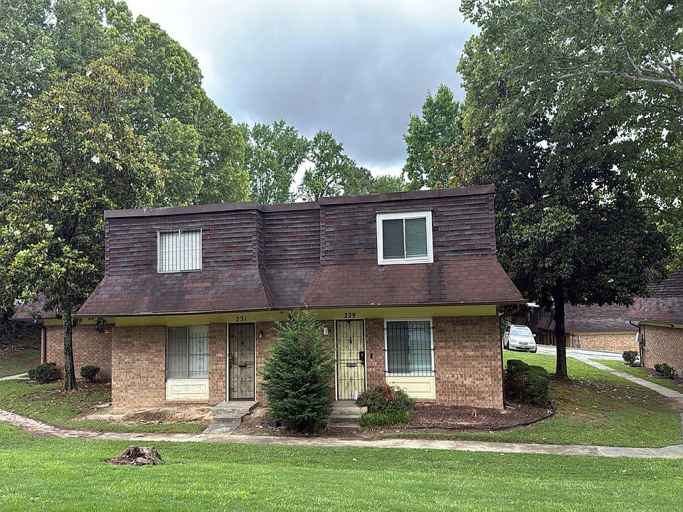 1st image of 229 Peyton Pl SW