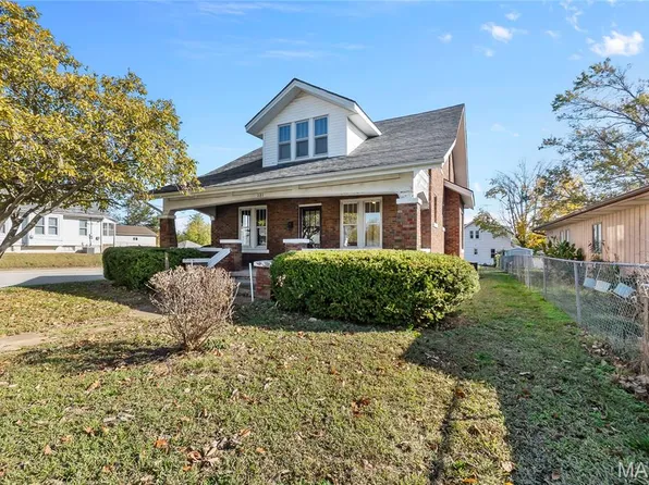 223 Magnolia St, Perryville, MO 63775