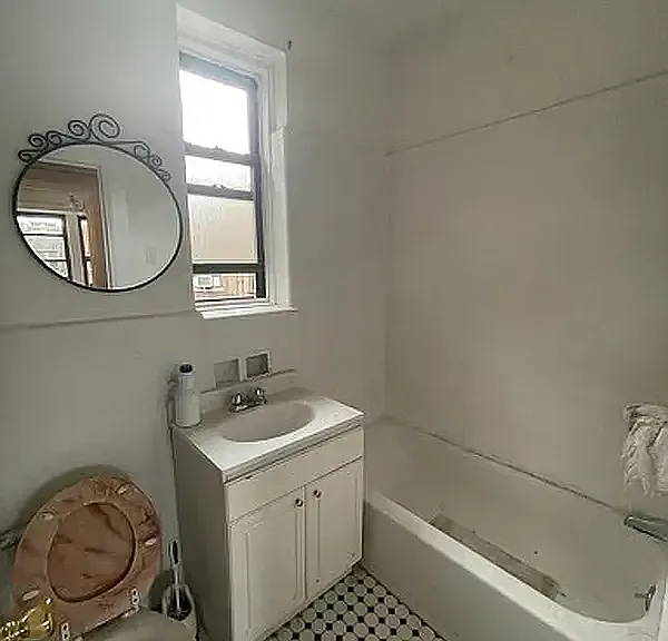 1900 Quentin Rd #D1 — Photo 6