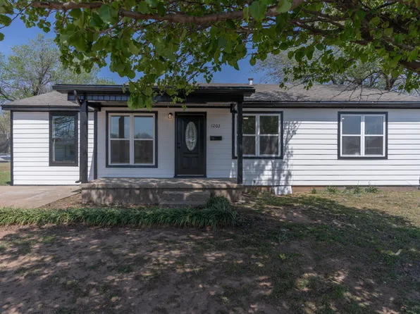 1202 Mark St S, Shawnee, OK 74801