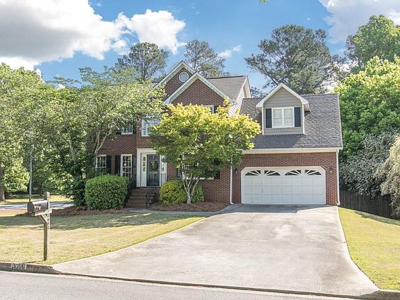 3rd image of 3006 Elizabeth Ln