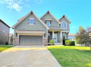 18752 W 165th Ter, Olathe, KS 66062