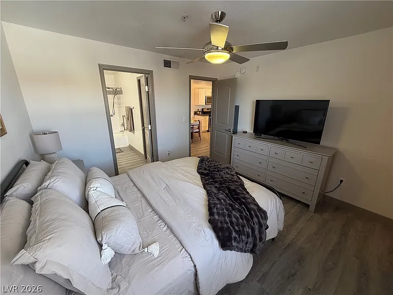 950 Seven Hills Dr #2021 — Photo 12