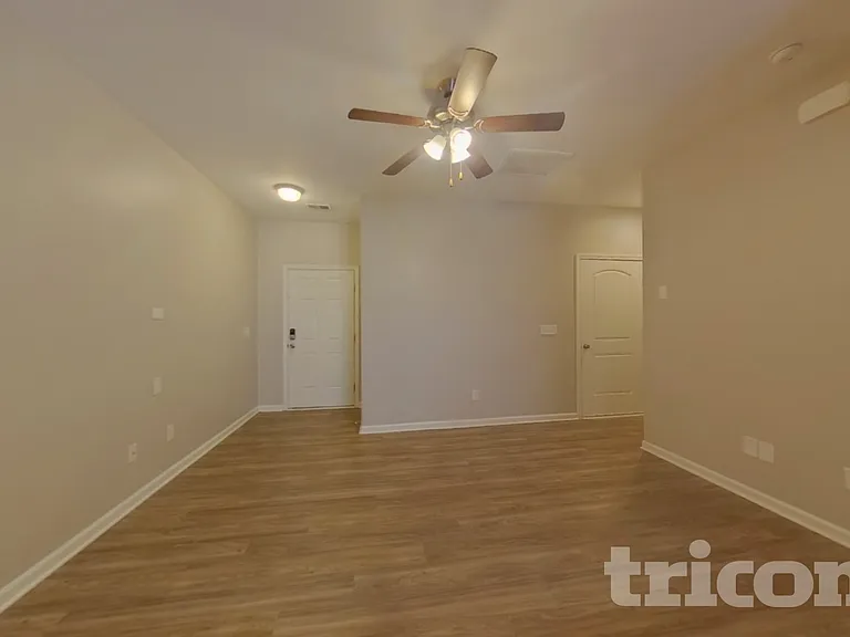 112 Dawsons Park Cir — Photo 2
