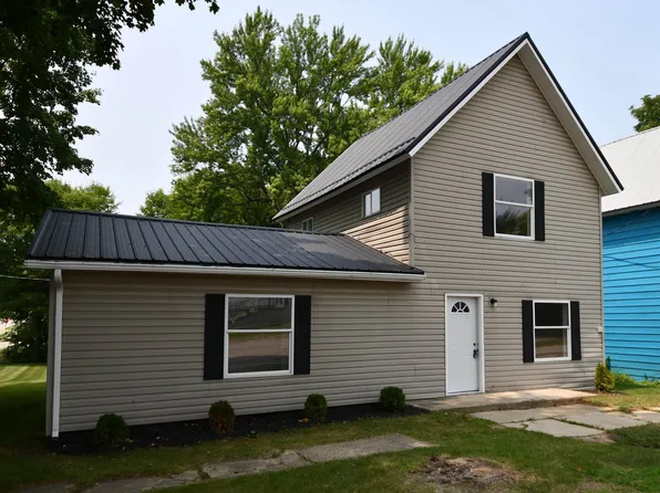 301 Sycamore St, Lagrange, IN 46761