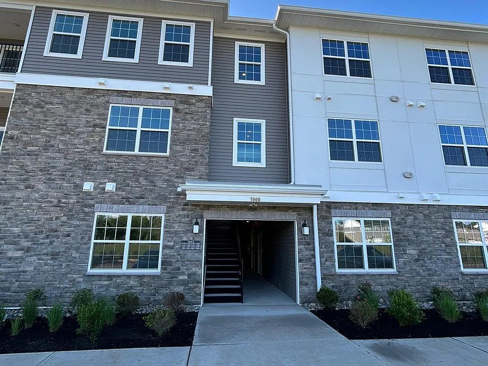 5202 Mary Ashby Way