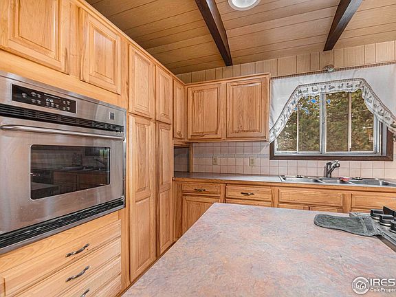 5th image of 560 Ponderosa Dr