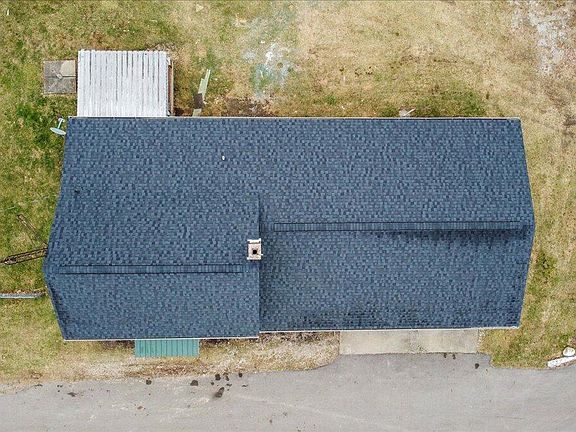 5th image of 371 W Lynn St