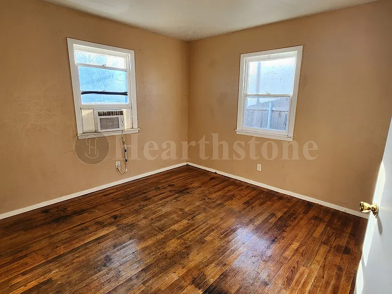 1012 E Brazos St — Photo 4