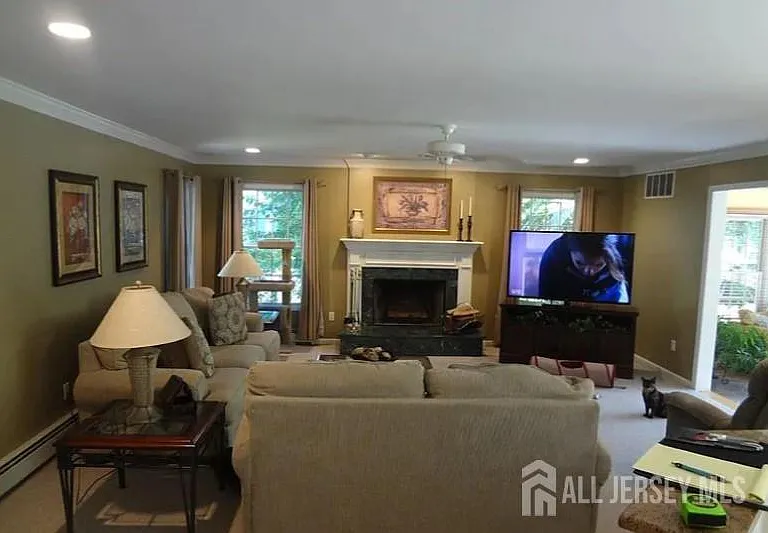 246 Fresh Ponds Rd — Photo 7