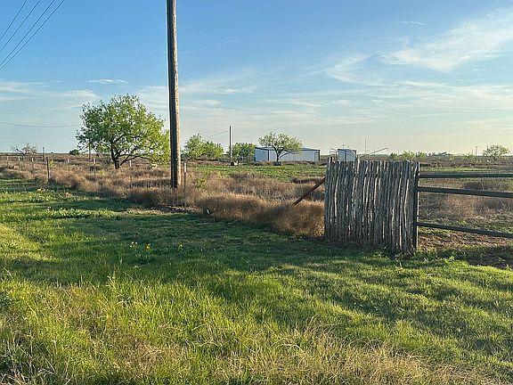 3rd image of 500 County Road 201
