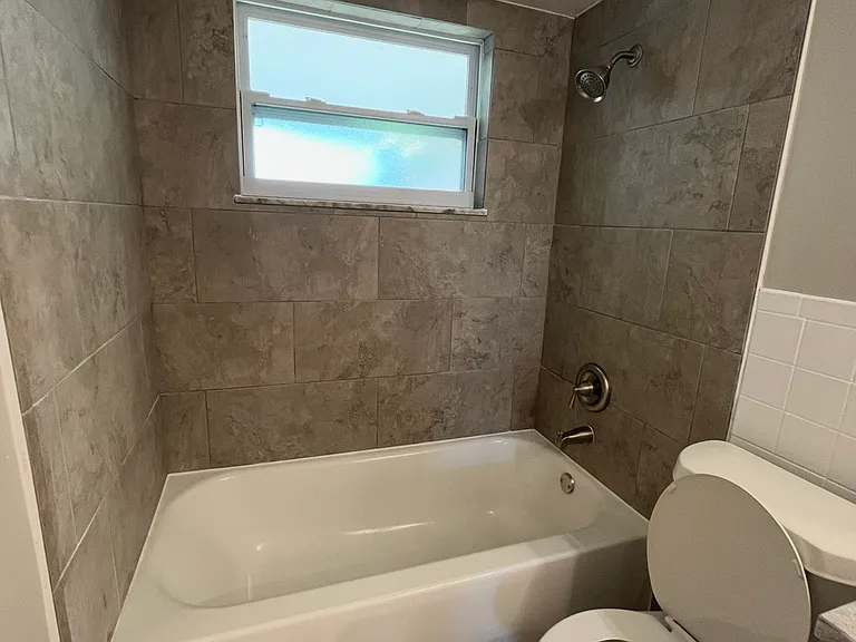 10741 Queens Rd — Photo 24