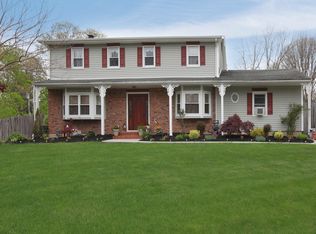 9 Kejaro Ct, Centereach, NY 11720