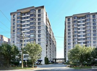 326 Prospect Ave APT 2H, Hackensack, NJ 07601