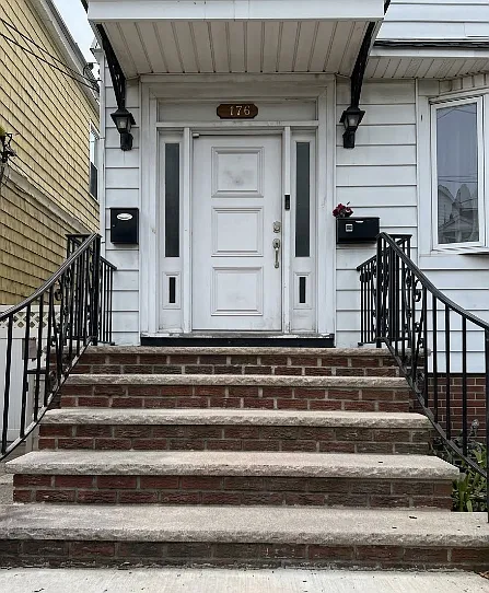 176 W 31st St #2 — Photo 5