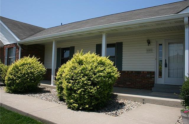 1st image of 1223 Cliffridge Ln