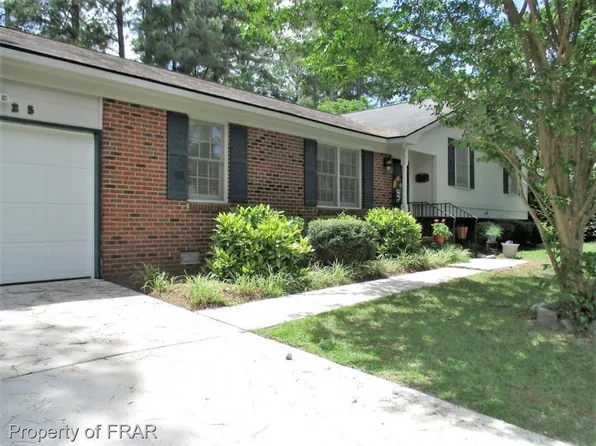 2125 Lakeridge Dr, Fayetteville, NC 28304