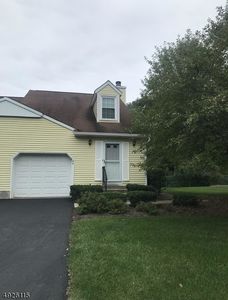 96 Carriage Ln #96, Newton, NJ, 07860
