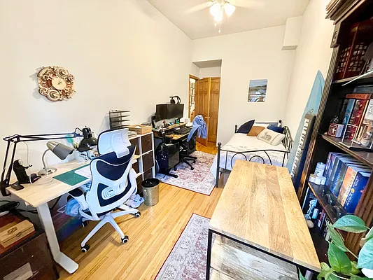 Rented by CNG Realty Management Corp | media 10