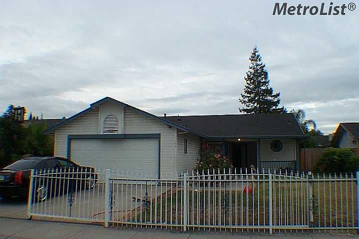 1st image of 1299 Grey Fox Pl