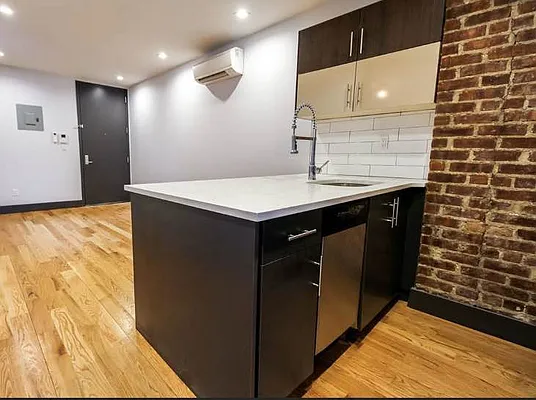 Rented by Brooklyn Group | media 2