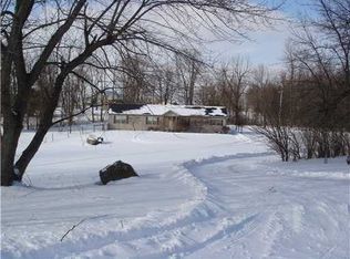 2619 Valleyview Dr, Bellefontaine, OH 43311