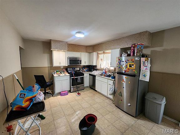 4th image of 840 Naomi Ave