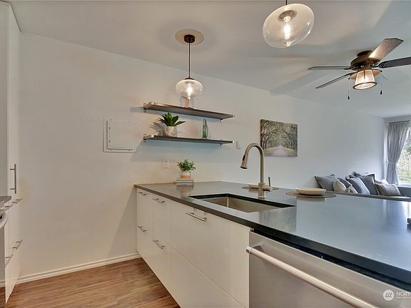 kitchen>