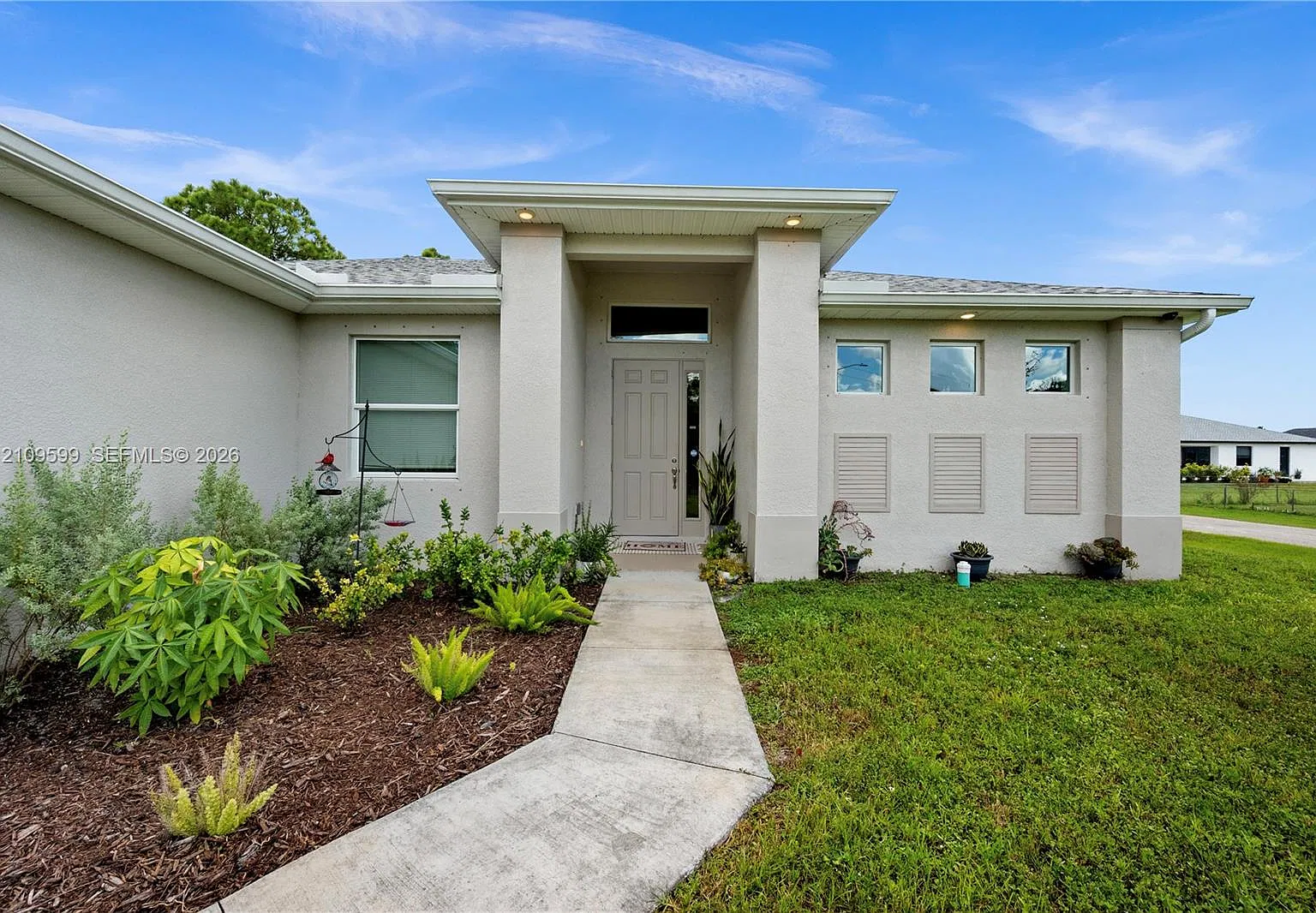 Lehigh Acres — Photo 4