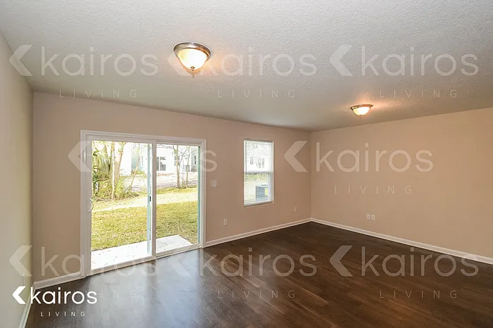 3 bed, 2.5 bath, 1409 sqft, $1,725 — Photo 3