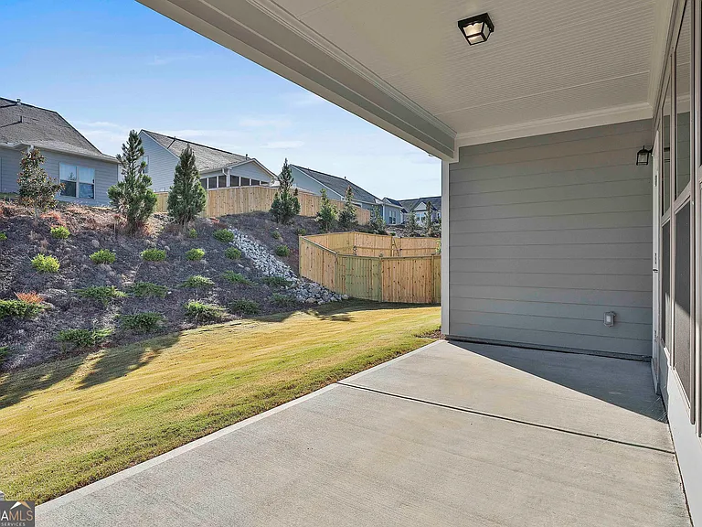 148 Soundview Trce — Photo 48
