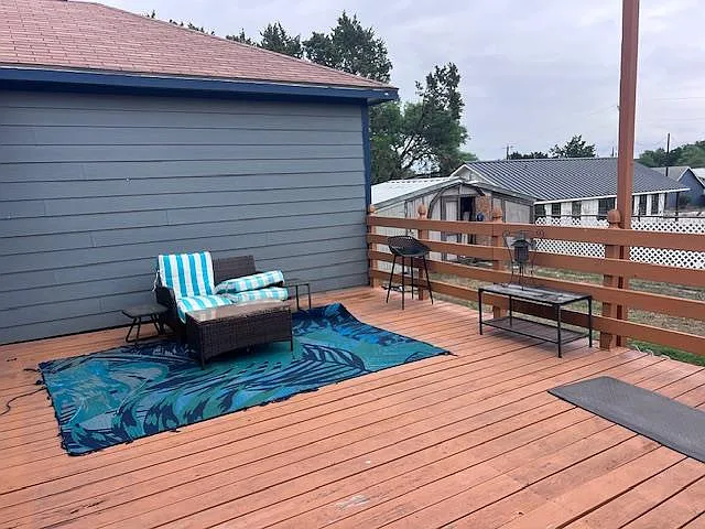 1104 Blueridge Dr — Photo 19