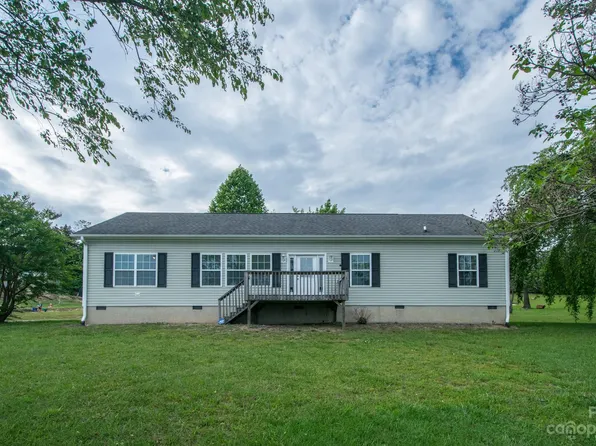 132 Freeman Place Trl, Hendersonville, NC 28792