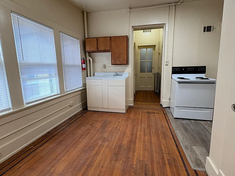 1229 S 4th St #7 — Photo 10