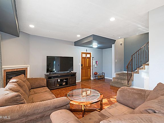 3rd image of 8800 Etiwanda Ave APT 1