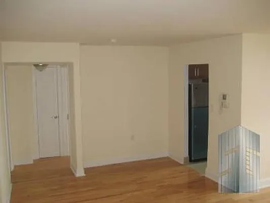 Rented by Skyline Group Real Estate | media 18