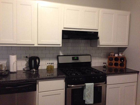 4th image of 310 Washington Blvd APT 1N