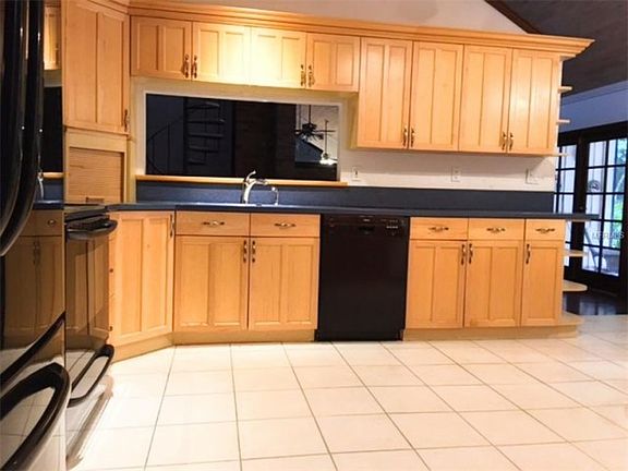 2nd image of 6175 Harbour Town Ct