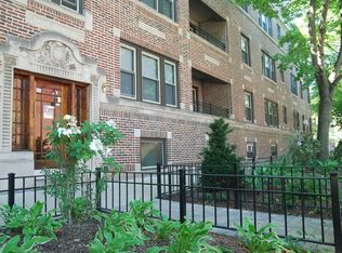 1535 West Addison, Chicago, IL 60613