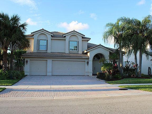 2nd image of 4205 Bahia Isle Cir