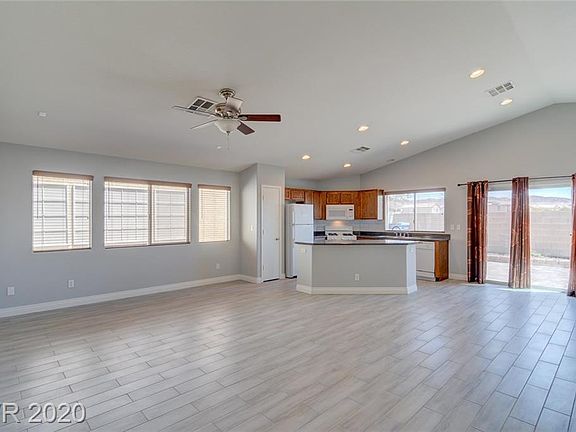 2nd image of 3422 Wrangell Mountain St