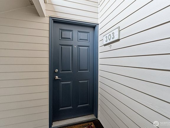 2nd image of 12505 NE 143rd Street #B303