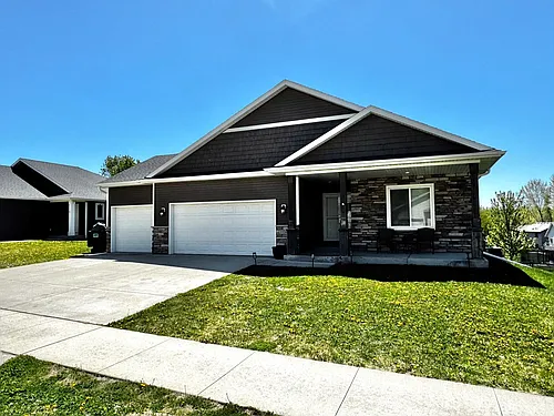 3374 Ridgeline Dr SE Photo 1