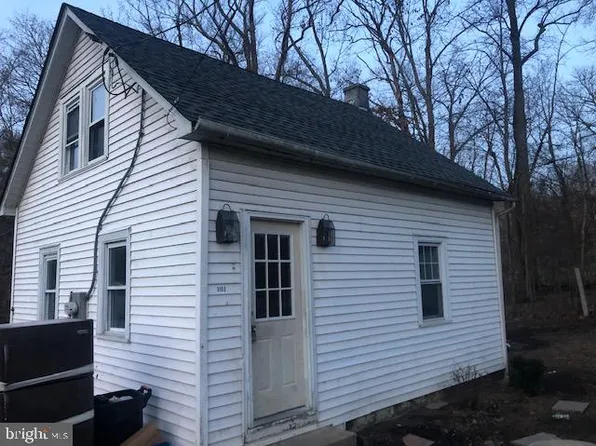 3153 Zepp Rd, Green Lane, PA 18054