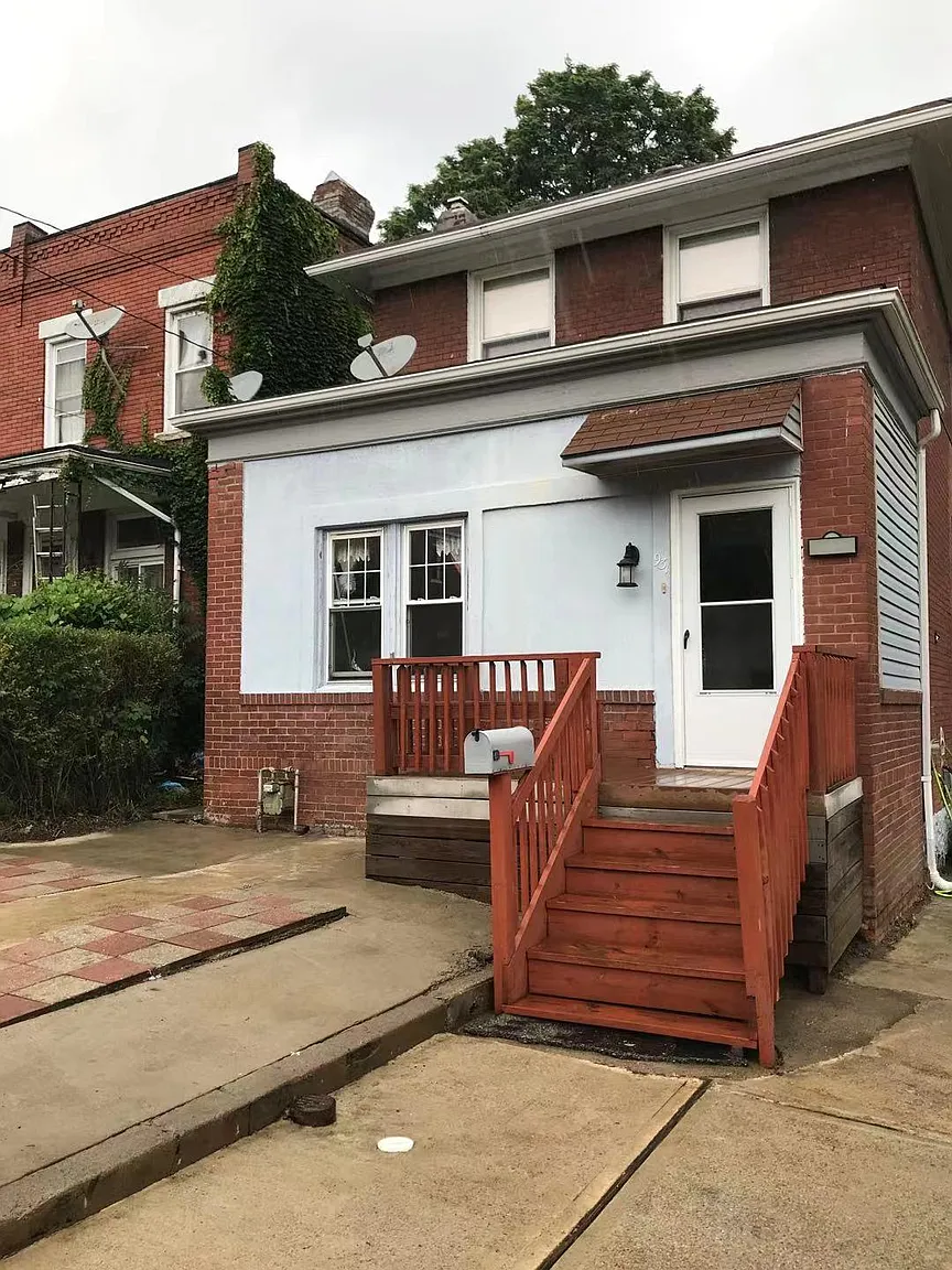 931 Greenfield Ave photo 1