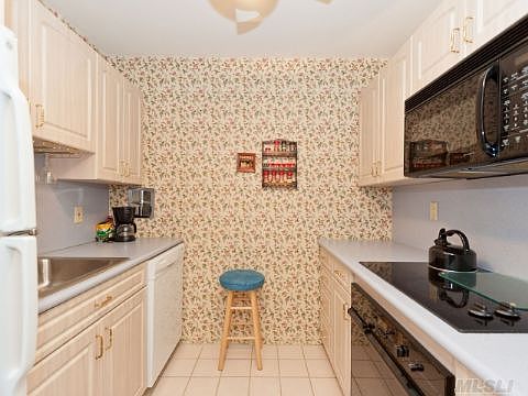 2nd image of 90 S Park Ave APT A5