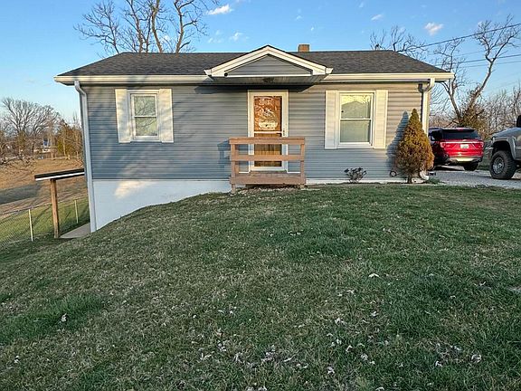 2nd image of 215 Steuben Ln