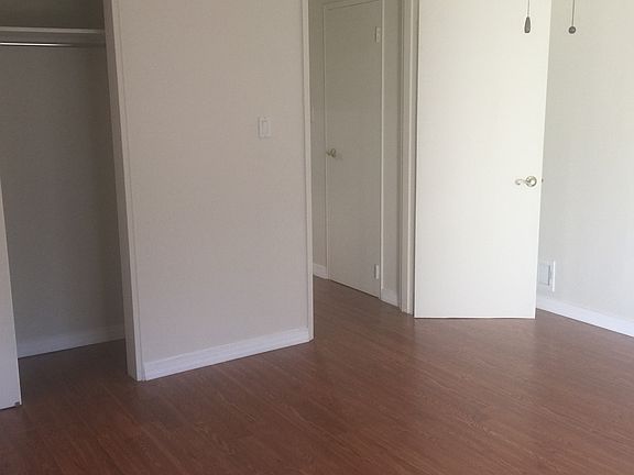 2nd image of 2616 E 65th St