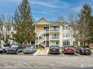 45 Amethyst Way, Franklin Park, NJ